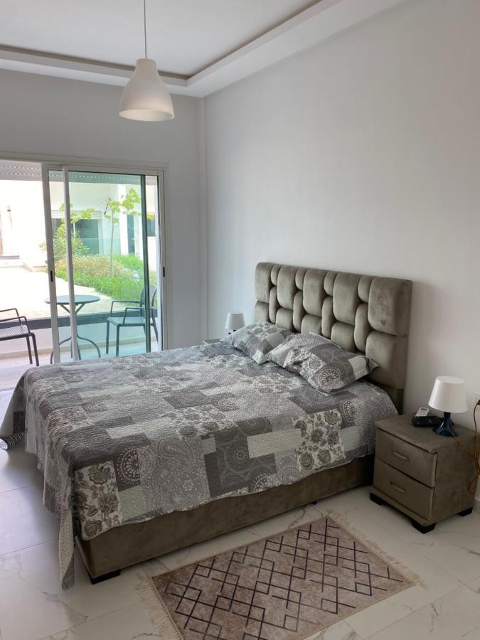 Lovely 4-Bedroom Condo With Pool Рабат Екстериор снимка