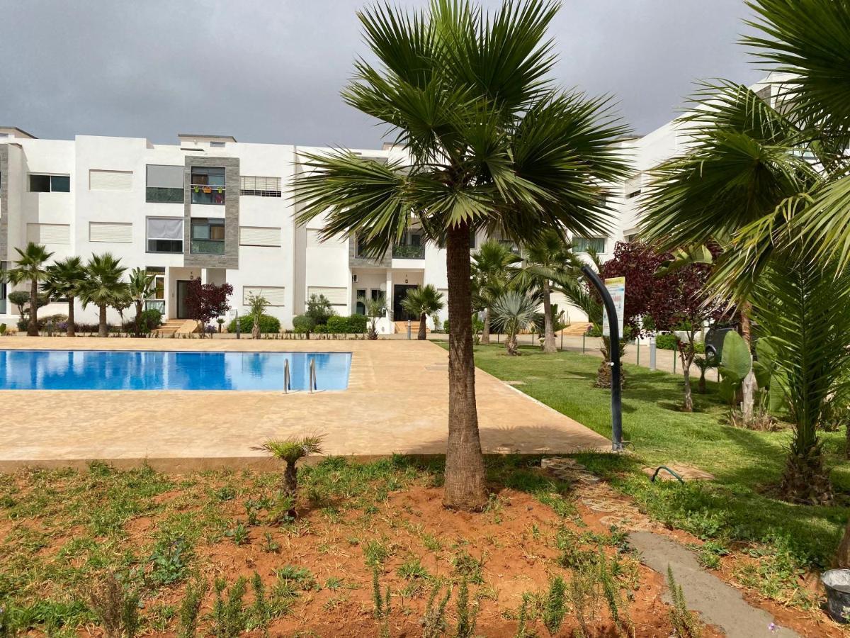 Lovely 4-Bedroom Condo With Pool Рабат Екстериор снимка